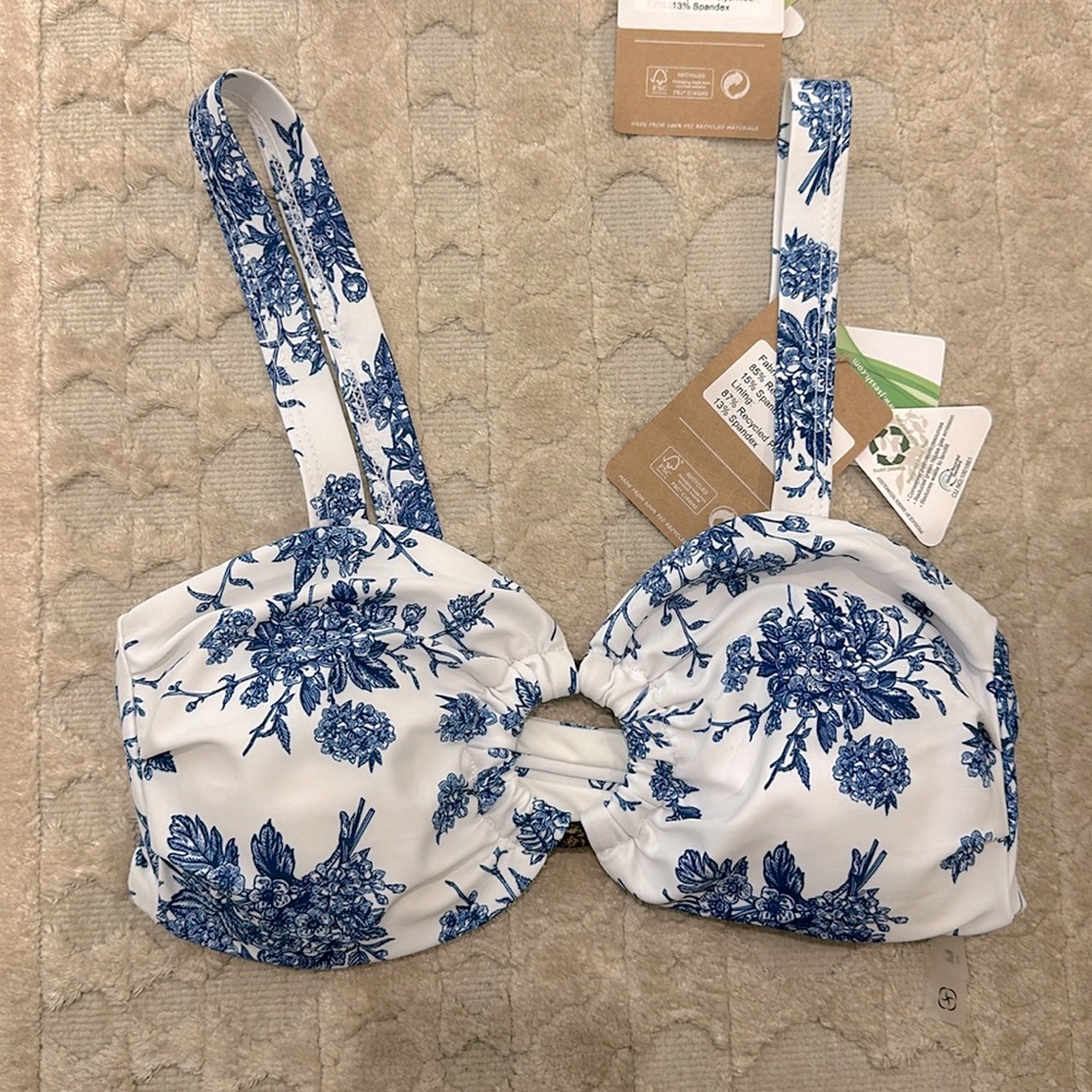 BERLOOK Bikini Top! NWT!!! SO CUTE FOR SUMMER!